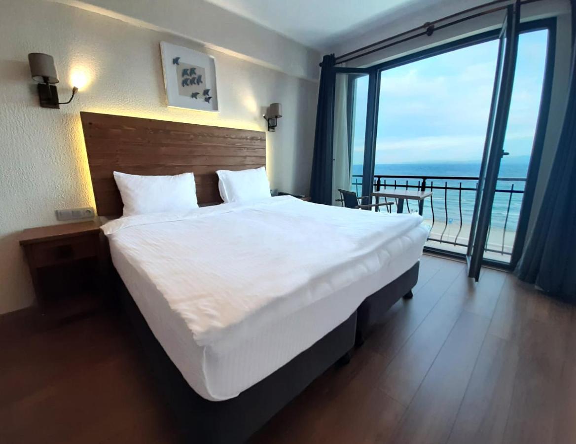 8 Rooms Hotel Гелиболу Экстерьер фото