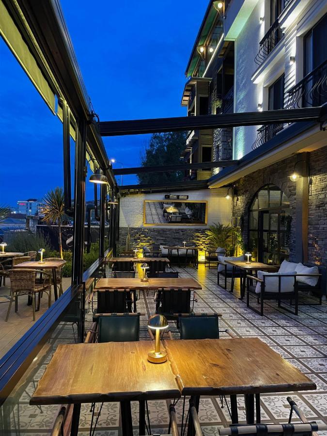8 Rooms Hotel Гелиболу Экстерьер фото