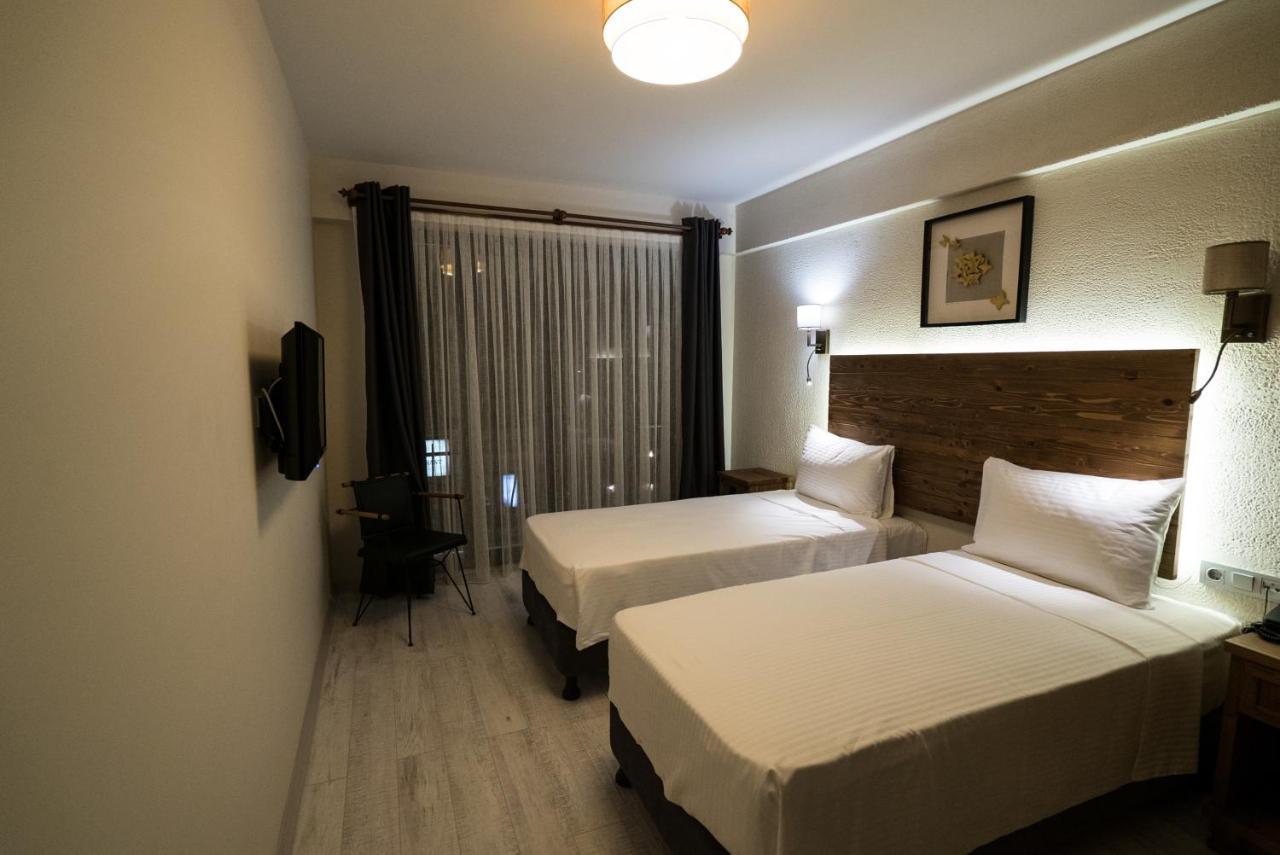 8 Rooms Hotel Гелиболу Экстерьер фото